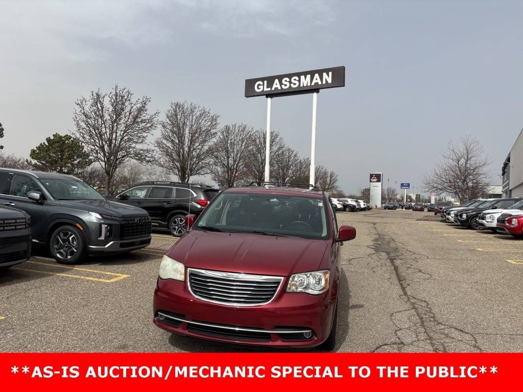 2011 Chrysler Town & Country Touring — Minivan — 149,880 mi — Southfield, MI