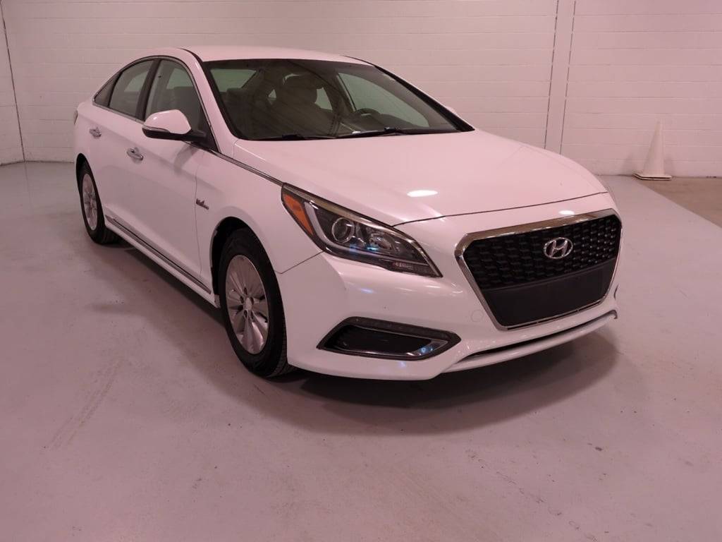 2017 Hyundai Sonata Hybrid SE — Sedan — 110,900 mi — Southfield, MI