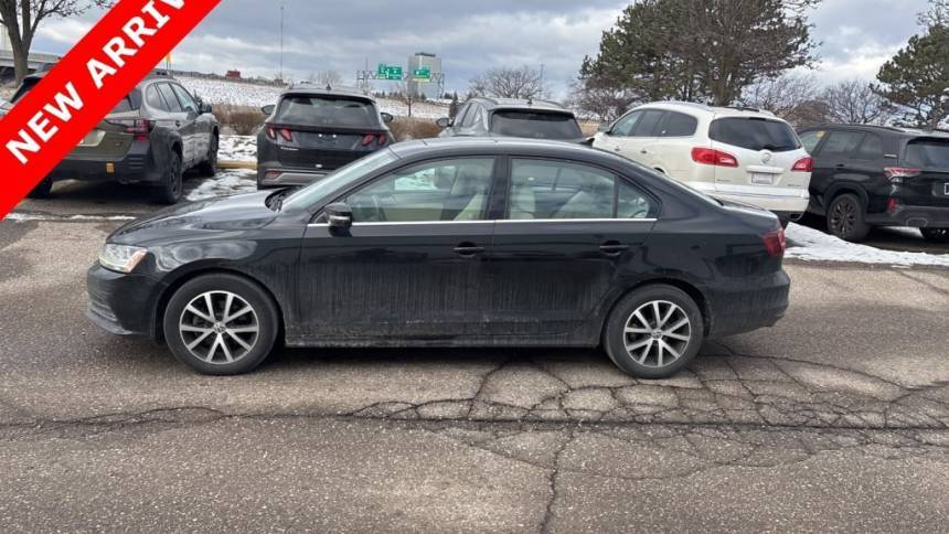 2017 Volkswagen Jetta 1.4T SE — Sedan — 65,537 mi — Southfield, MI