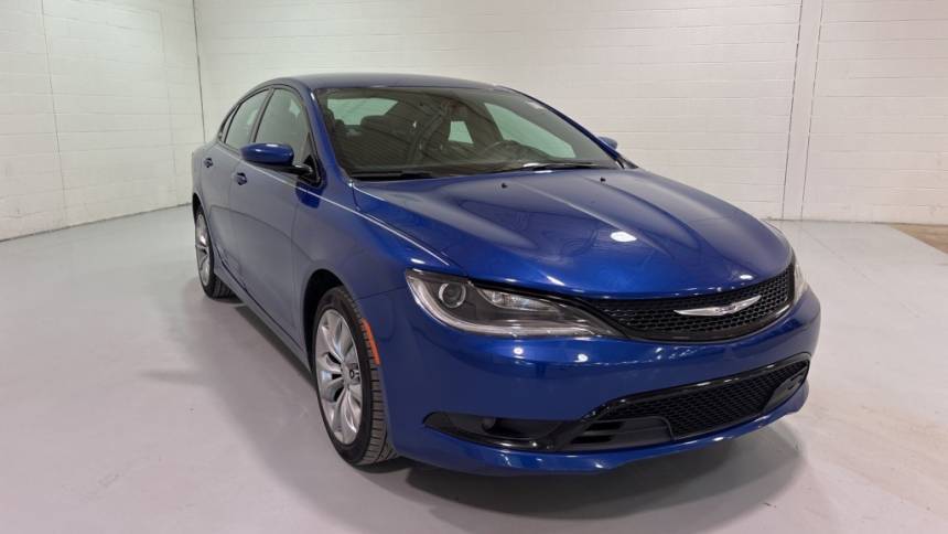 2016 Chrysler 200 S — Sedan — 60,892 mi — Southfield, MI