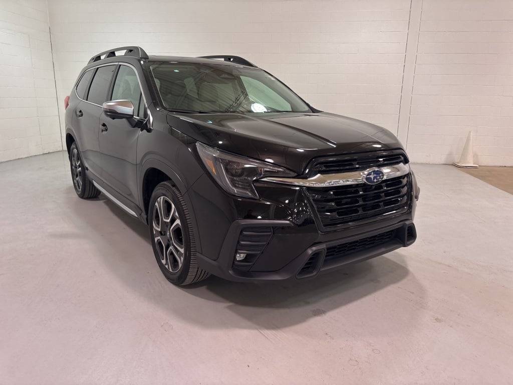 2023 Subaru Ascent Limited — SUV — 10,805 mi — Southfield, MI