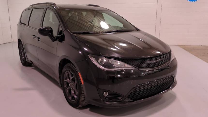 2019 Chrysler Pacifica Touring L Plus — Minivan — 70,058 mi — Southfield, MI