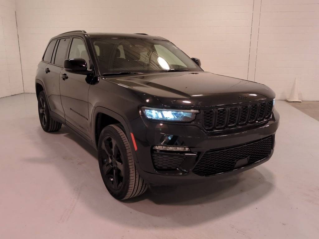 2023 Jeep Grand Cherokee Limited — SUV — 18,695 mi — Southfield, MI