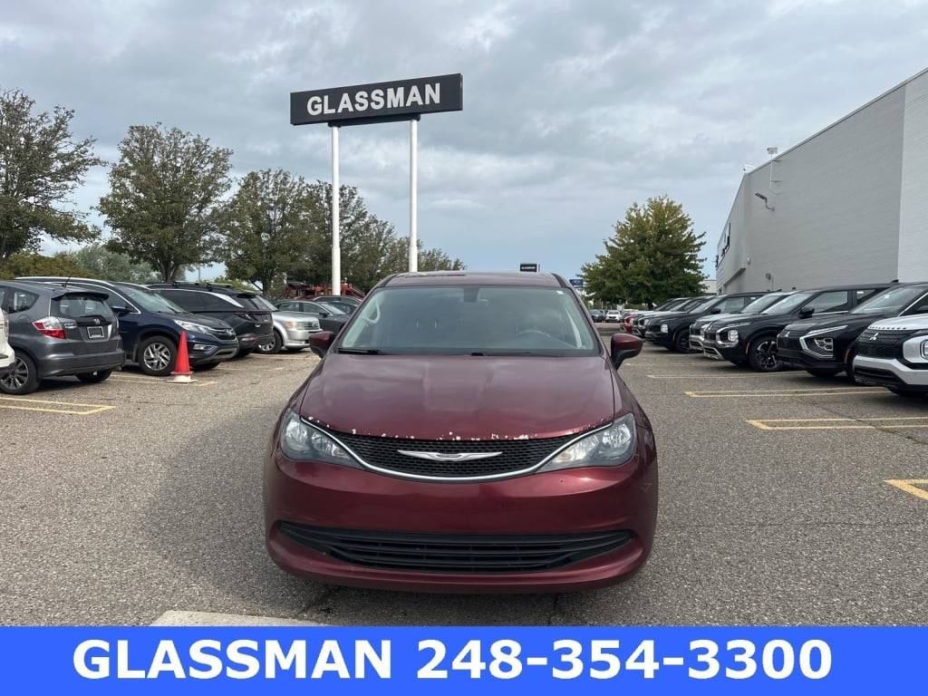 2017 Chrysler Pacifica Touring — Minivan — 62,538 mi — Southfield, MI