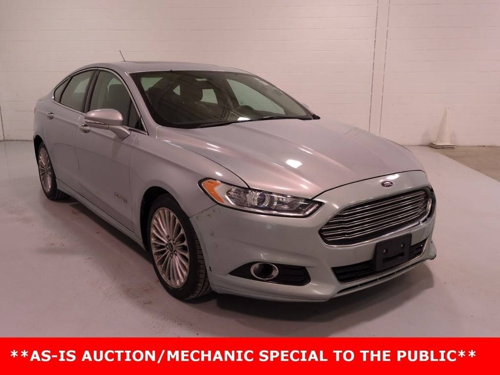 2014 Ford Fusion Hybrid Titanium — Sedan — 194,757 mi — Southfield, MI