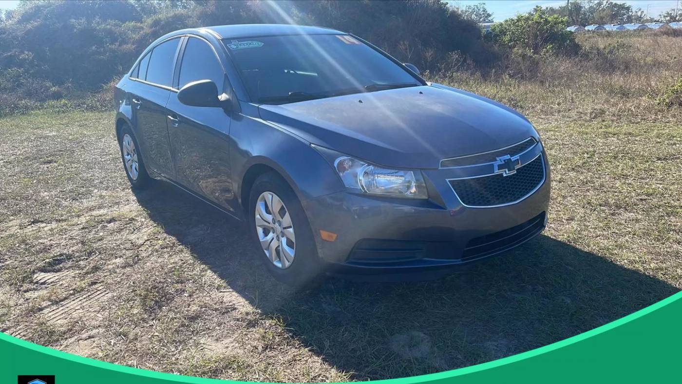 2014 Chevrolet Cruze LS — Sedan — 112,662 mi — Winter Haven, FL