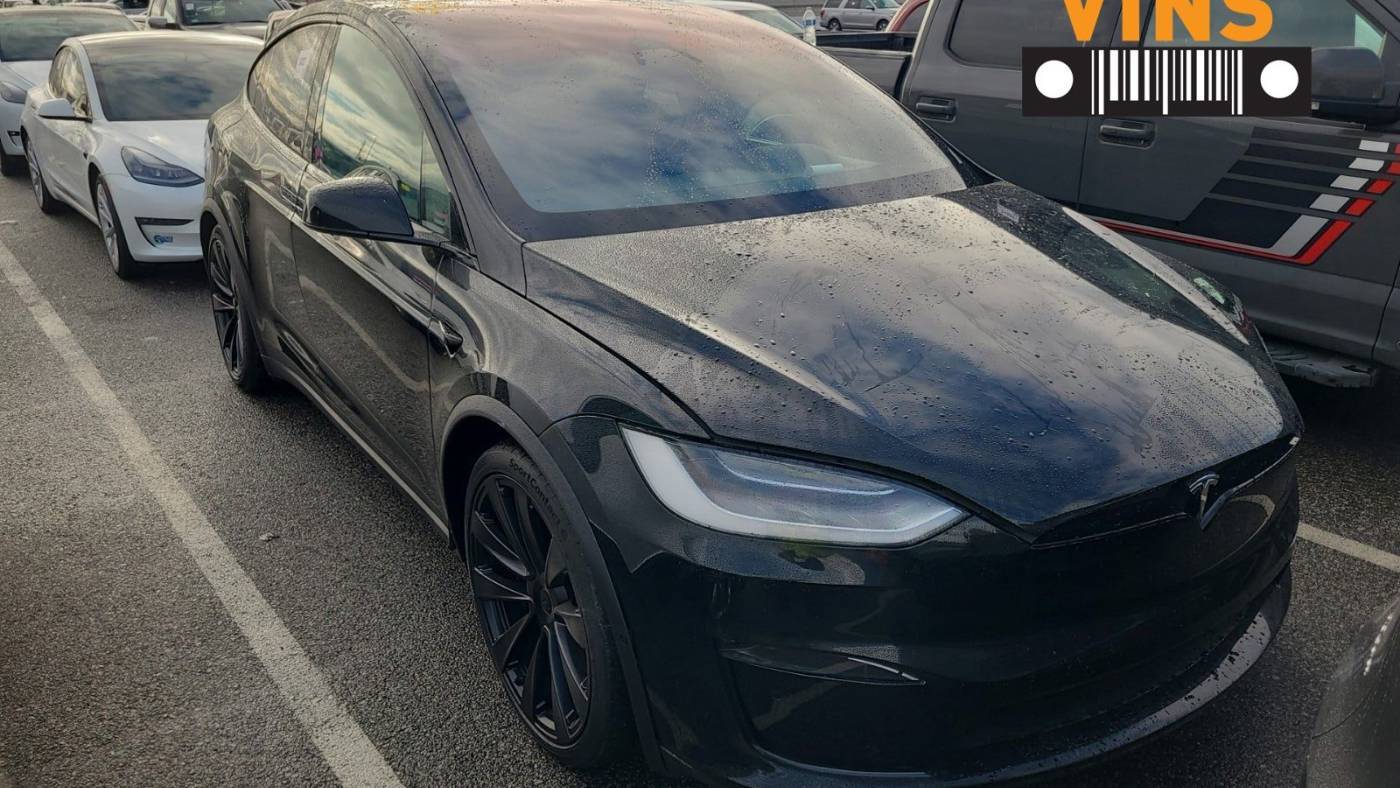 2022 Tesla Model X Plaid