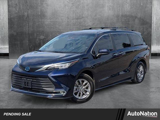 2022 Toyota Sienna XLE — Minivan — 38,911 mi — Spokane Valley, WA