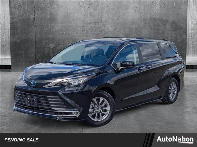 2023 Toyota Sienna XLE — Minivan — 50,387 mi — Spokane Valley, WA