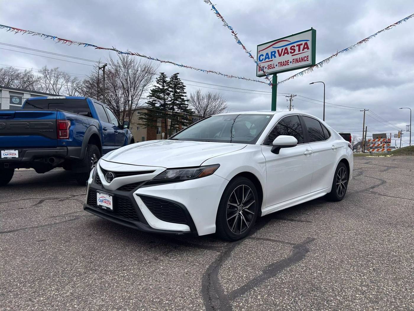 2021 Toyota Camry SE — Sedan — 72,333 mi — Saint paul, MN