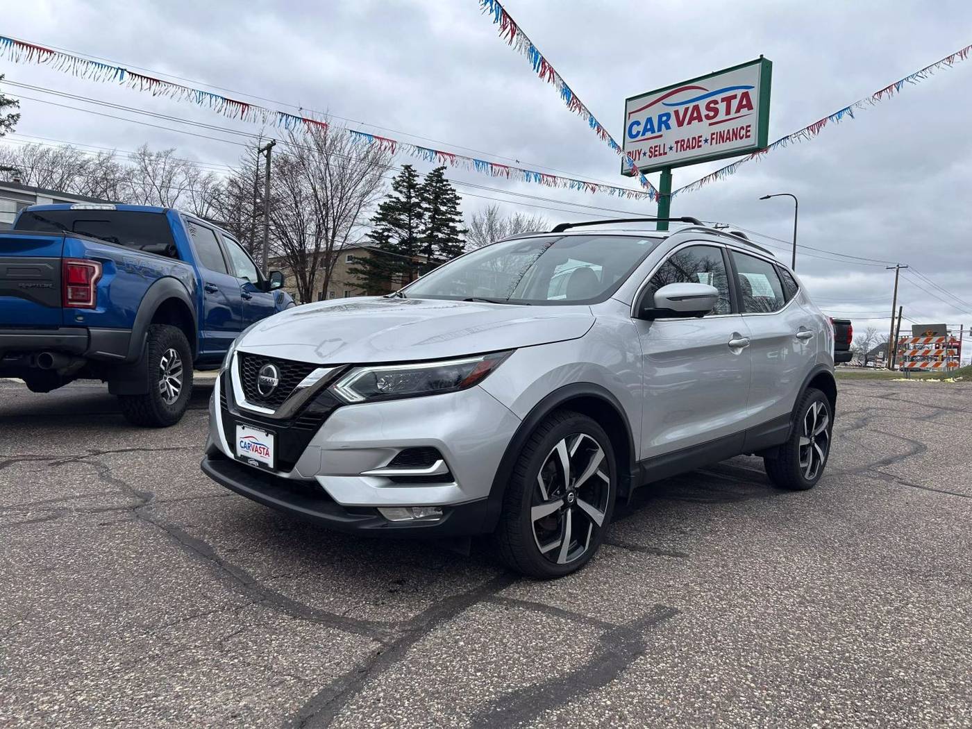 2020 Nissan Rogue Sport SL — SUV — 29,776 mi — Saint paul, MN