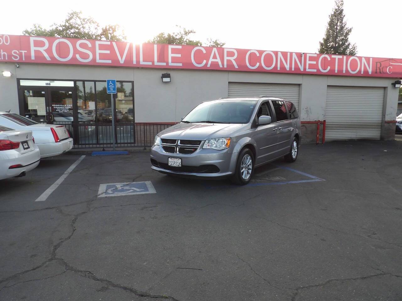 2016 Dodge Grand Caravan SXT — Minivan — 51,707 mi — Roseville, CA