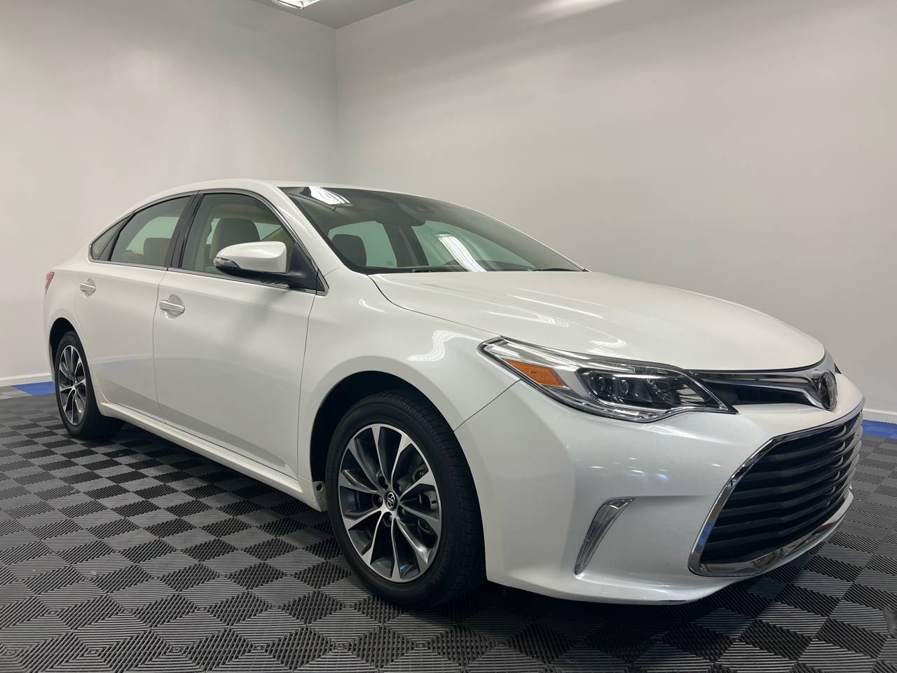 2017 Toyota Avalon XLE Premium — Sedan — 91,118 mi — Ridgeland, MS