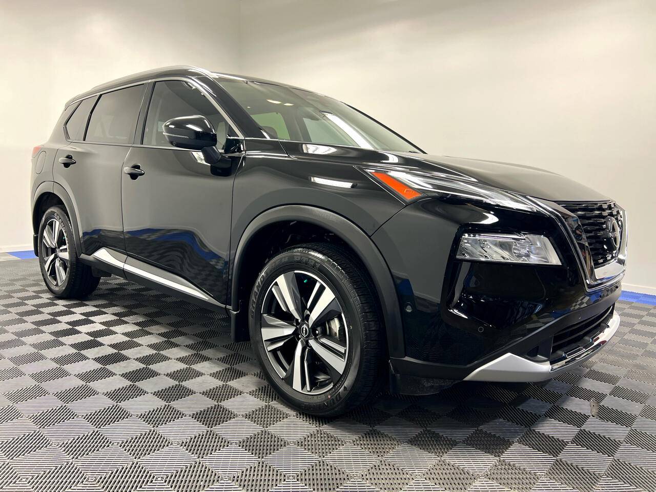 2023 Nissan Rogue Platinum — SUV — 9,790 mi — Ridgeland, MS