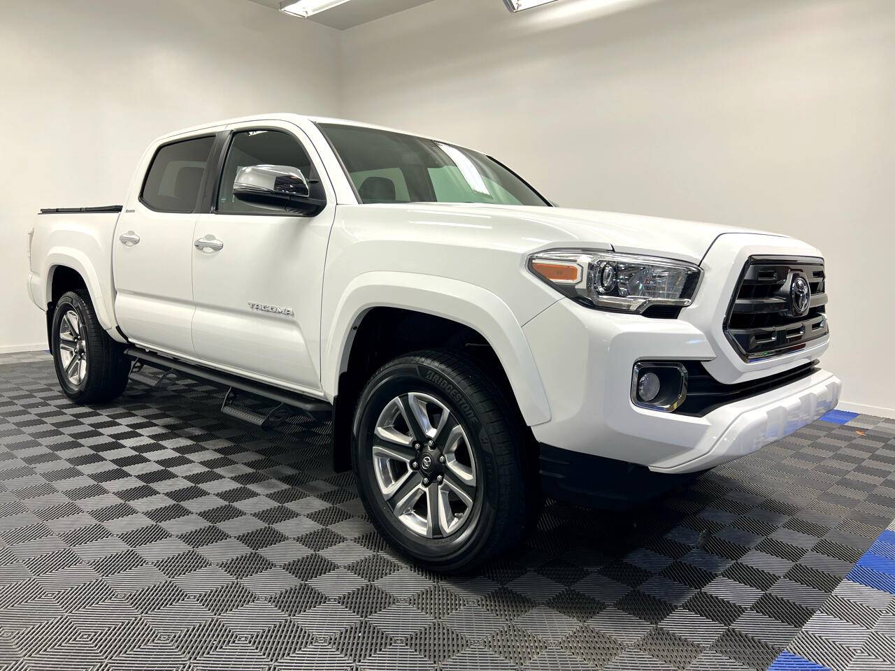 2017 Toyota Tacoma Limited — Pickup Truck — 76,392 mi — Ridgeland, MS