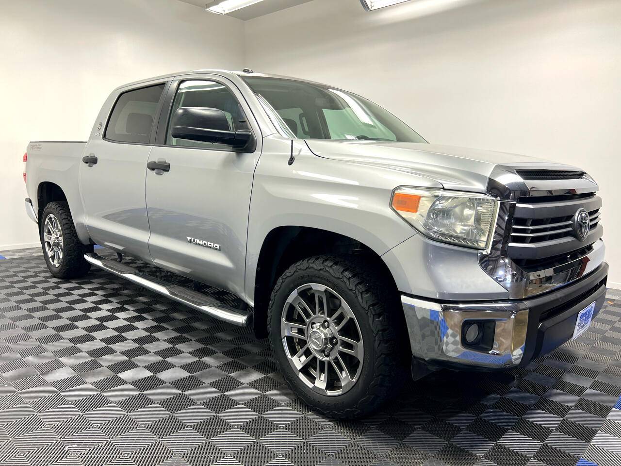 2015 Toyota Tundra SR5 — Pickup Truck — 58,033 mi — Ridgeland, MS