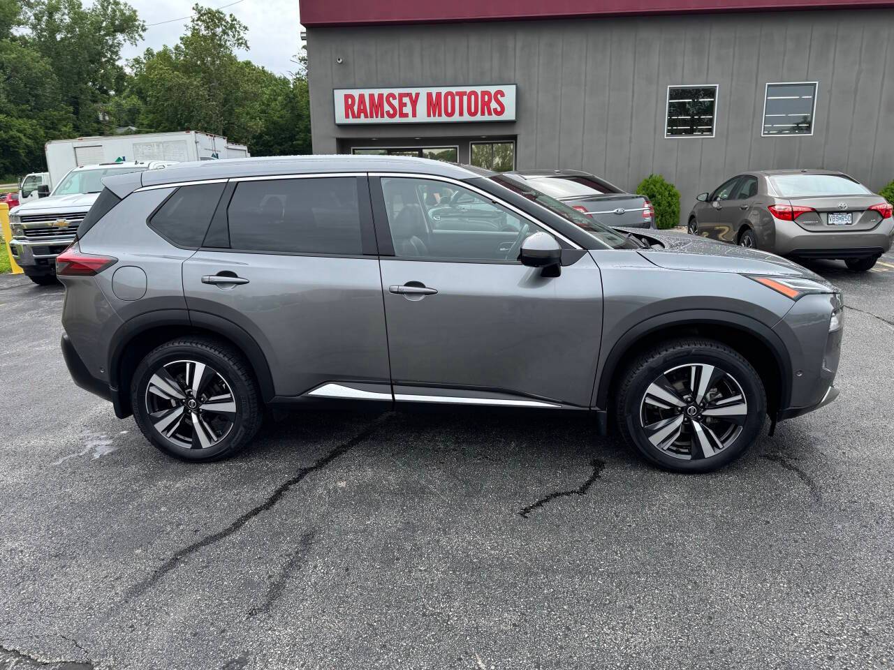 2021 Nissan Rogue Platinum — SUV — 36,941 mi — Riverside, MO