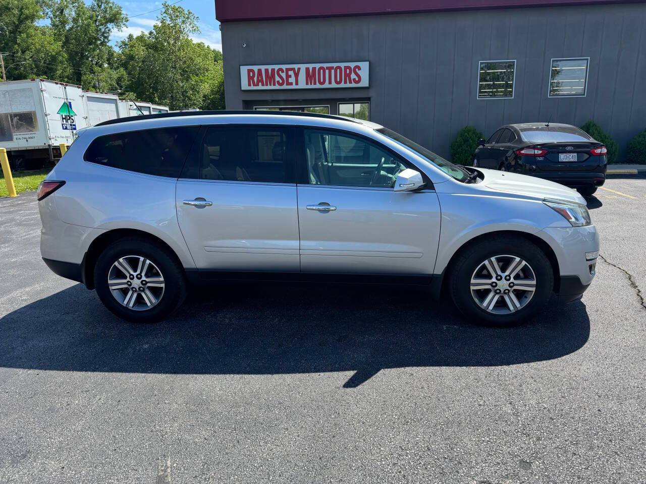 2015 Chevrolet Traverse LT — SUV — 123,836 mi — Riverside, MO