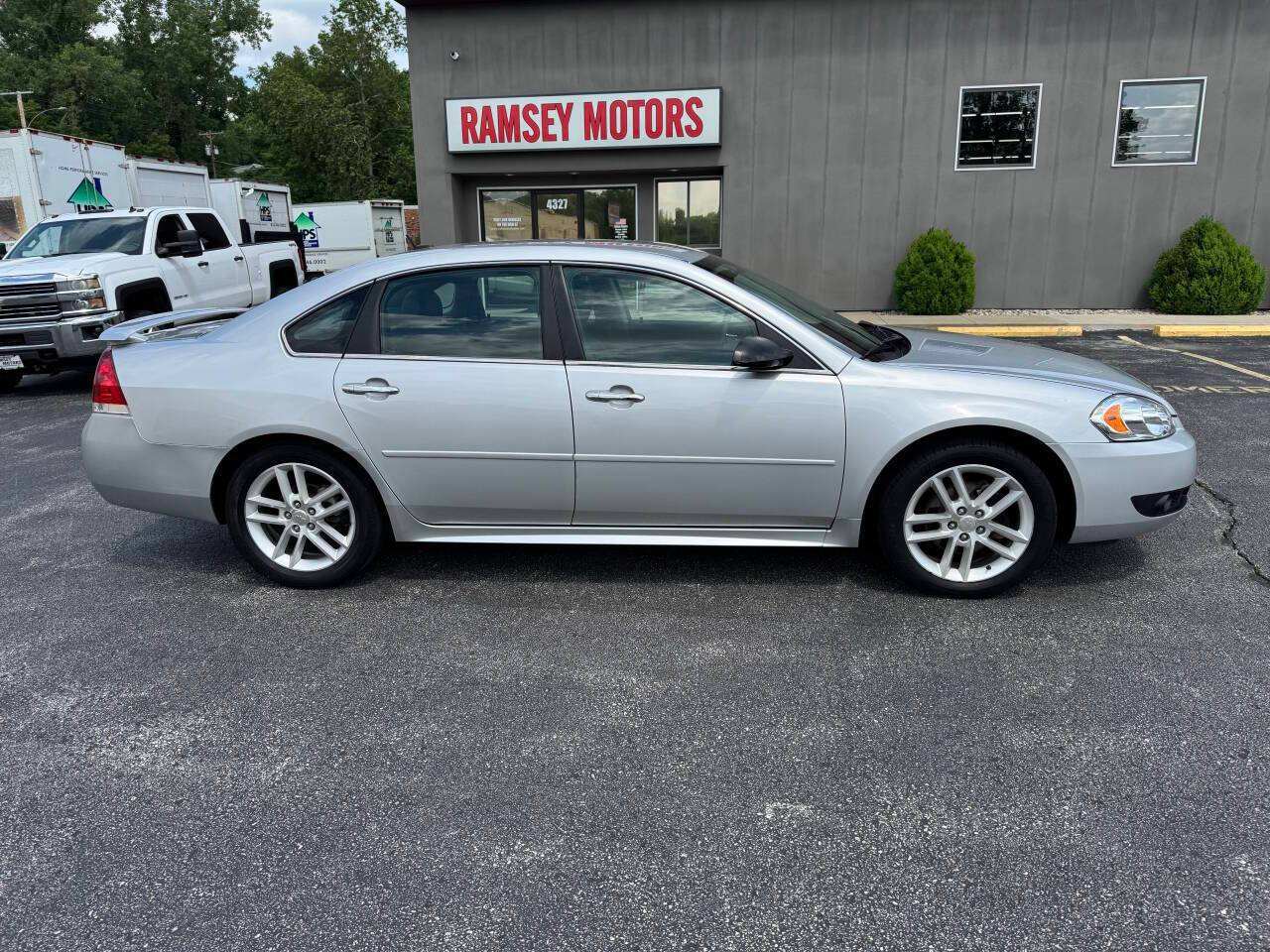2016 Chevrolet Impala Limited LTZ — Sedan — 114,072 mi — Riverside, MO