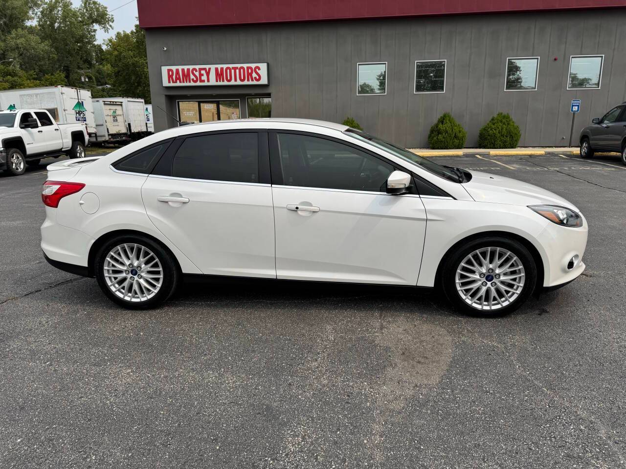 2014 Ford Focus Titanium — Sedan — 116,044 mi — Riverside, MO
