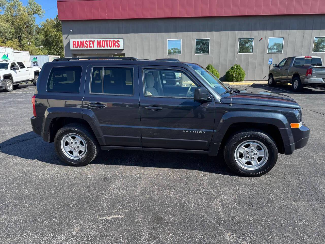2015 Jeep Patriot Sport — SUV — 114,398 mi — Riverside, MO