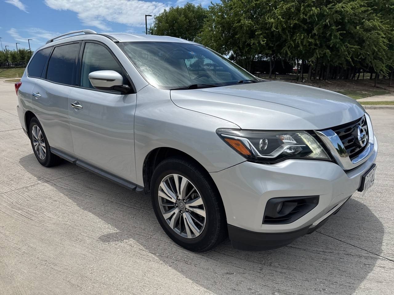 2019 Nissan Pathfinder SV — SUV — 113,227 mi — Frisco, TX