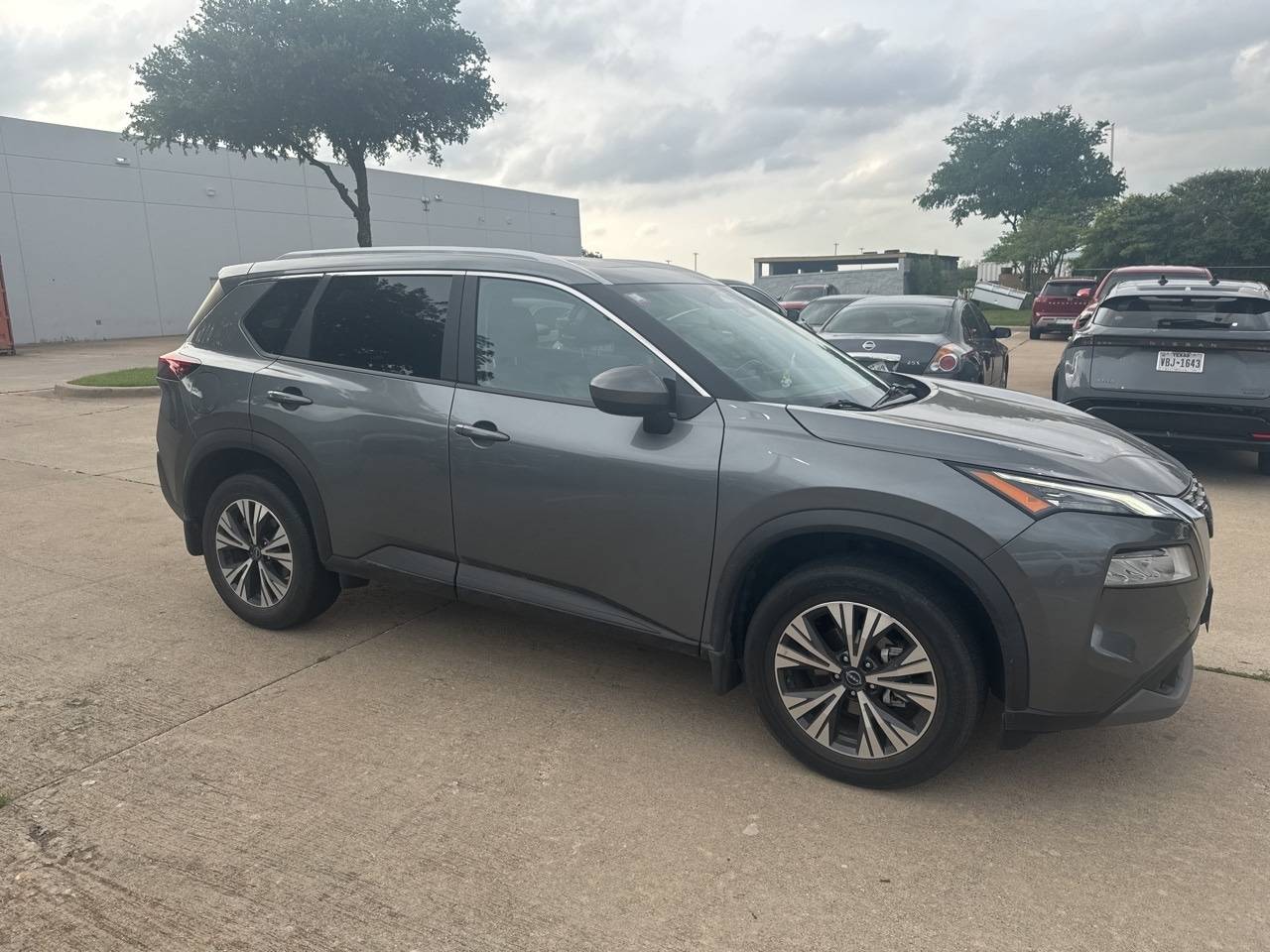 2023 Nissan Rogue SV — SUV — 17,209 mi — Frisco, TX