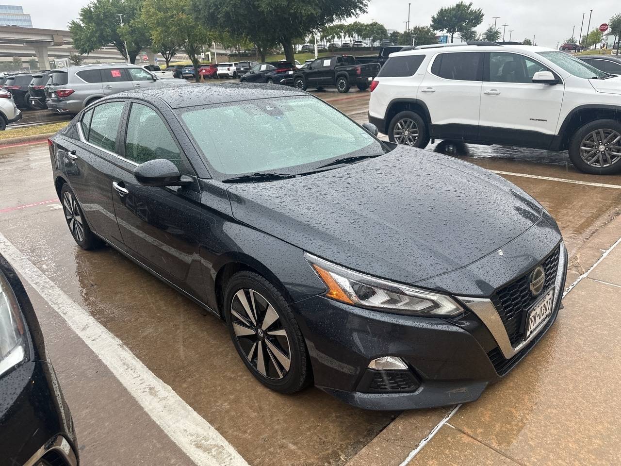 2022 Nissan Altima SV — Sedan — 135,825 mi — Frisco, TX