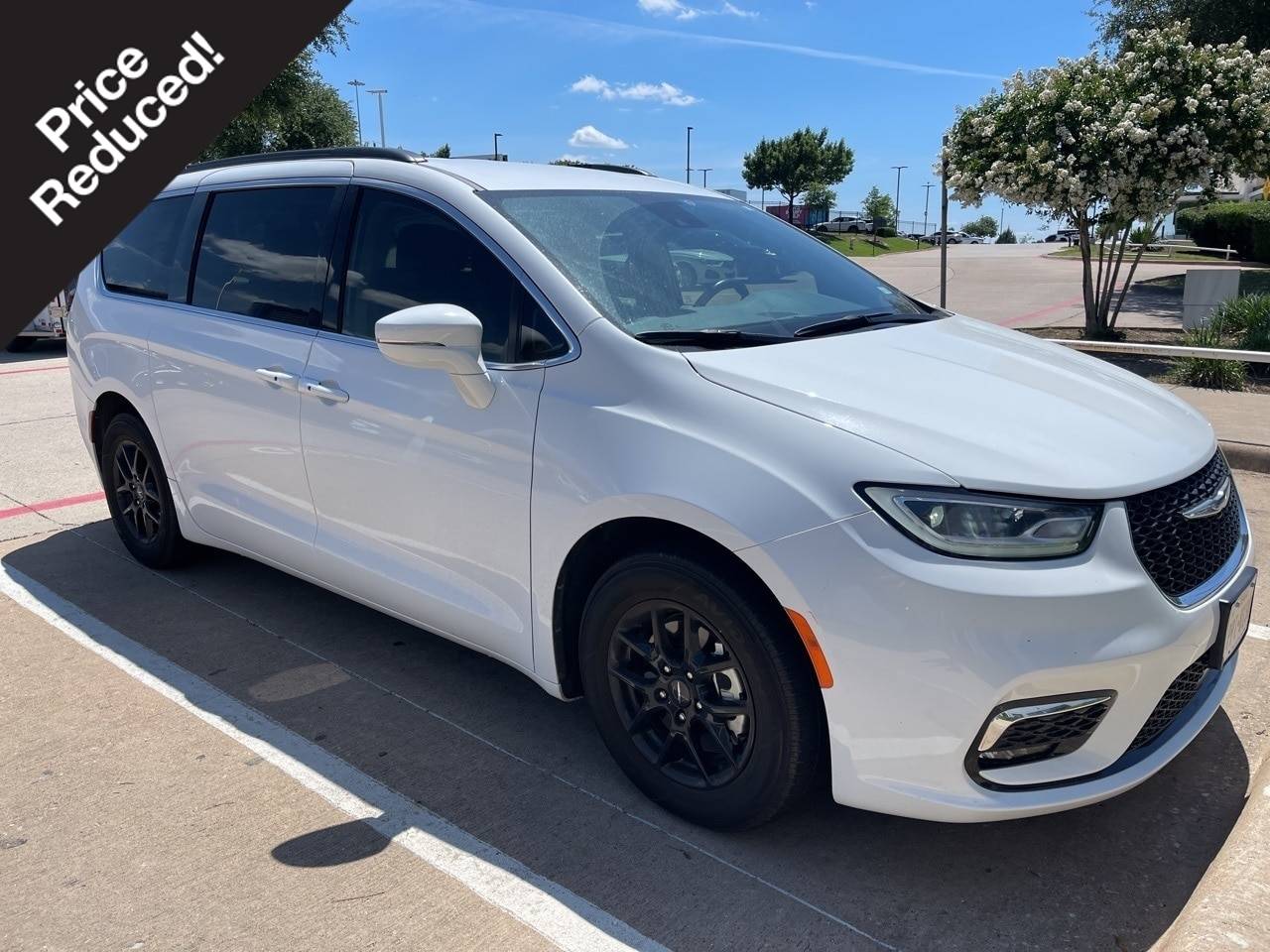 2021 Chrysler Pacifica Touring — Minivan — 21,953 mi — Frisco, TX