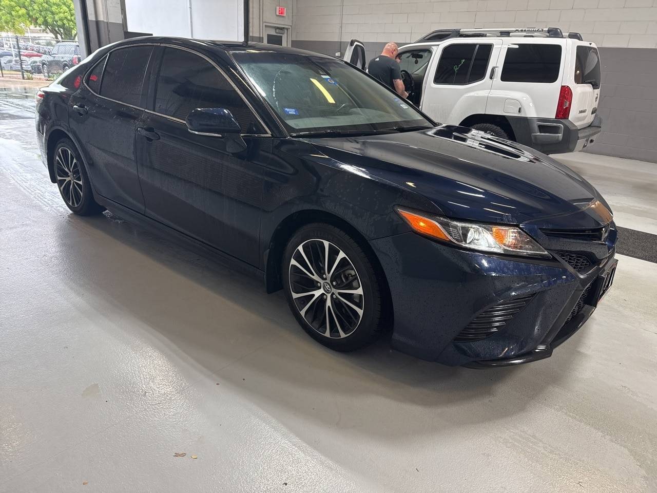 2020 Toyota Camry SE — Sedan — 68,161 mi — Frisco, TX