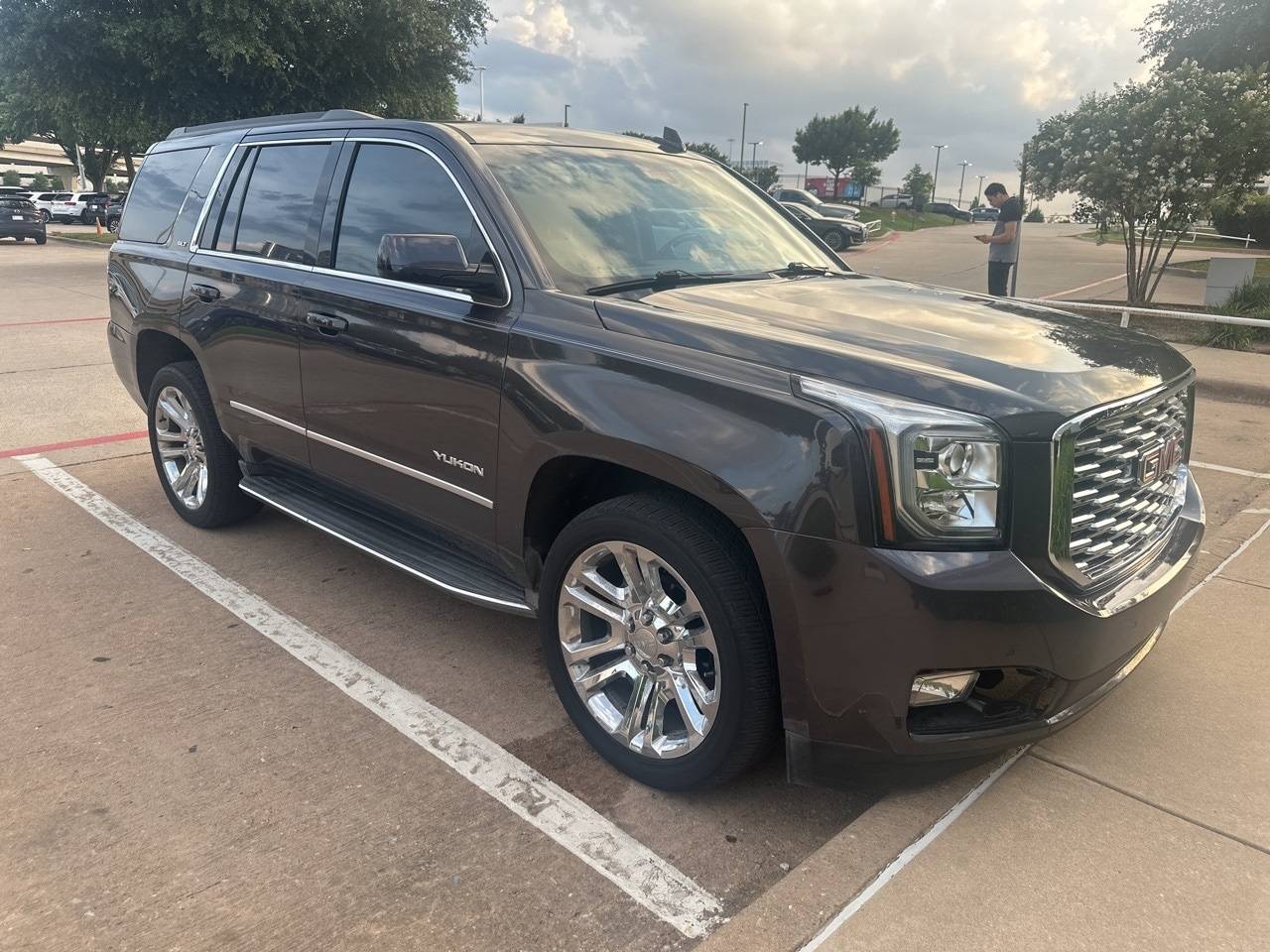 2018 GMC Yukon SLT — SUV — 99,072 mi — Frisco, TX