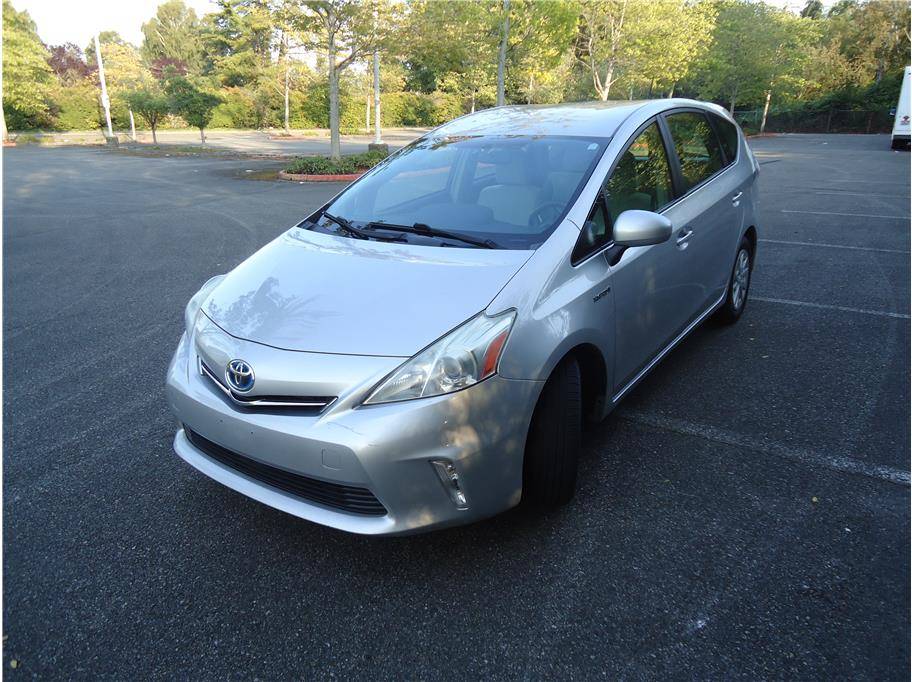 2012 Toyota Prius v Two