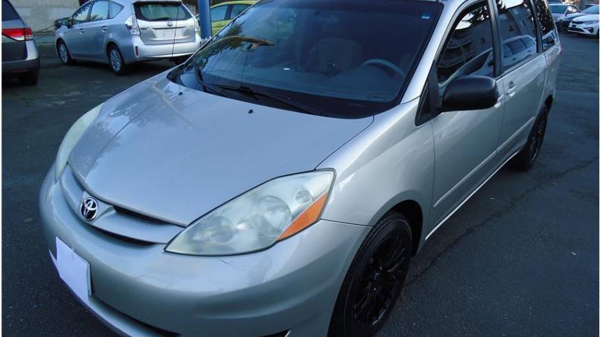 2007 Toyota Sienna LE — Minivan — 122,057 mi — Everett, WA