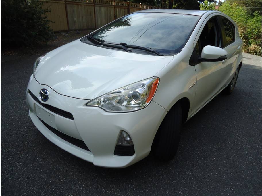 2014 Toyota Prius c Two