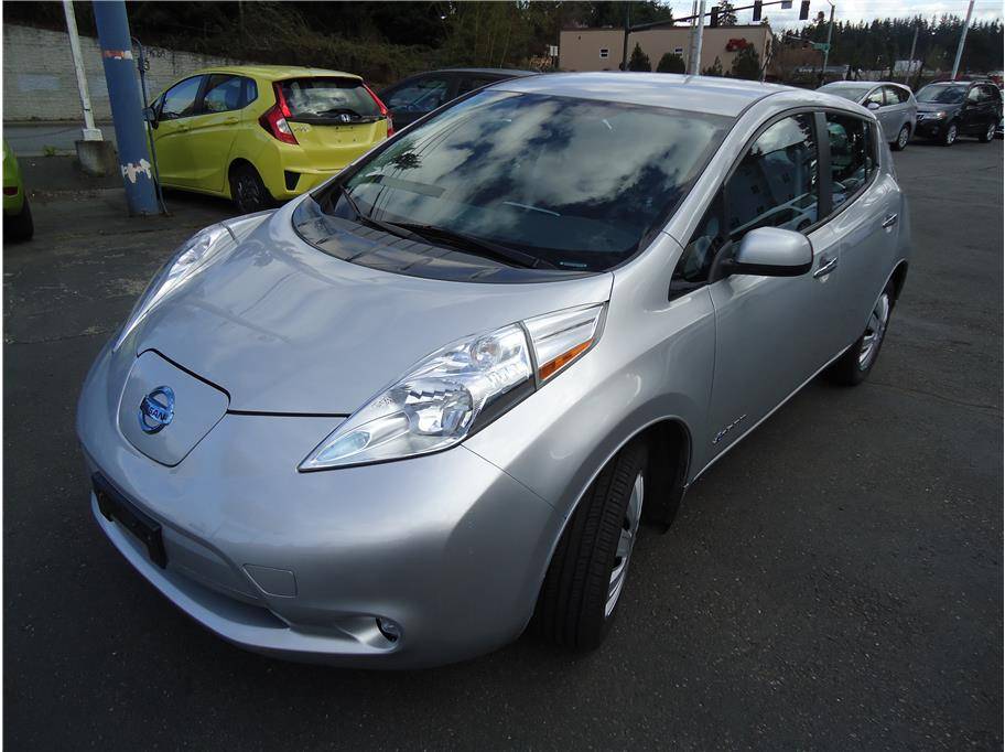 2016 Nissan LEAF S — Hatchback — 46,000 mi — Everett, WA