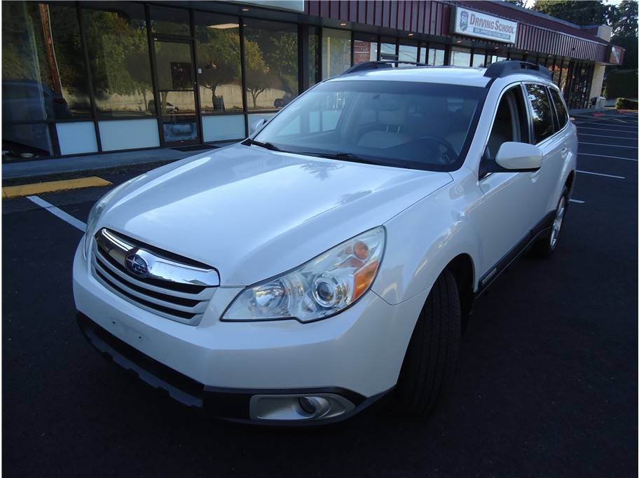 2010 Subaru Outback 2.5i Premium