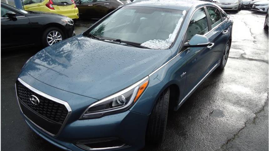 2016 Hyundai Sonata Hybrid Limited — Sedan — 139,702 mi — Everett, WA