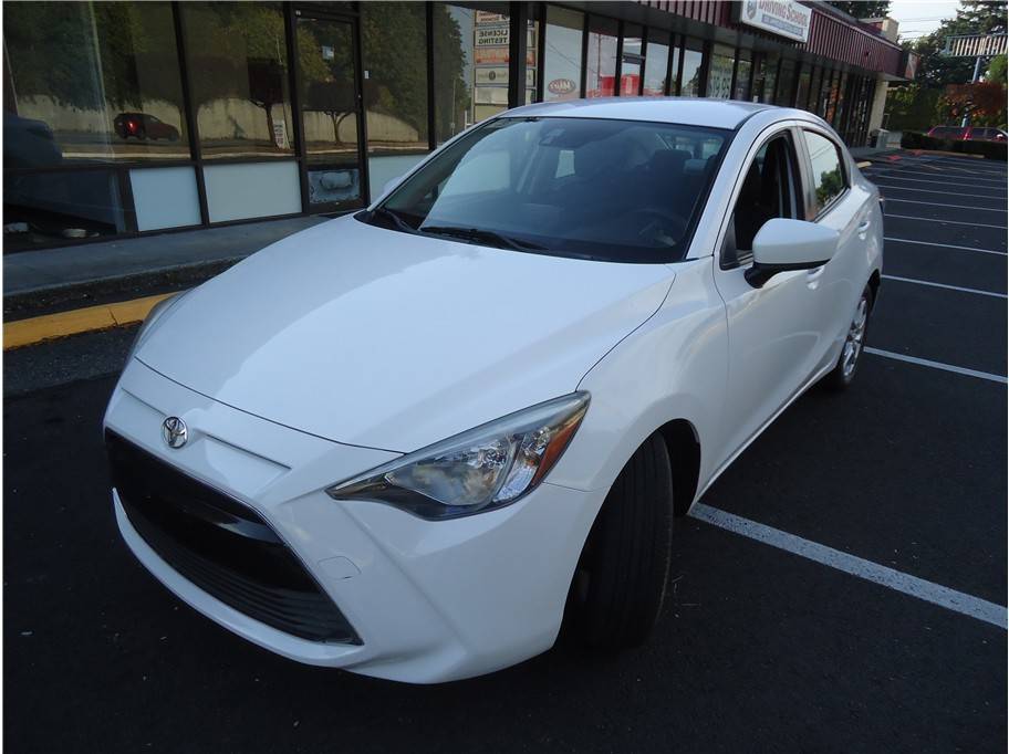 2017 Toyota Yaris iA Base