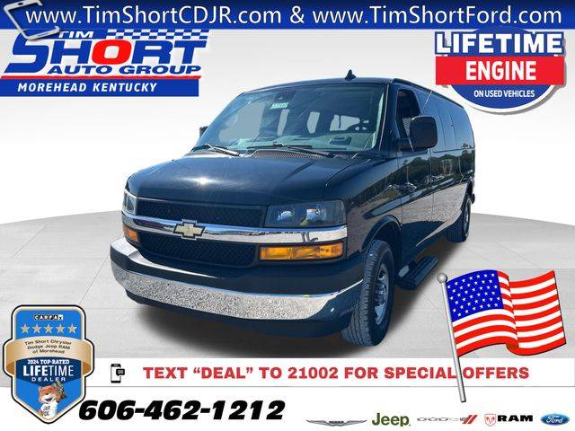 2020 Chevrolet Express Passenger LT — Passenger Van — 30,787 mi — Morehead, KY