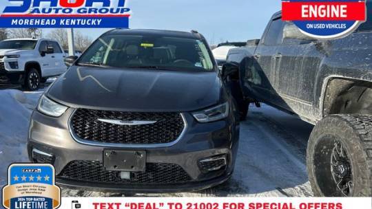 2022 Chrysler Pacifica Touring L — Minivan — 66,537 mi — Morehead, KY