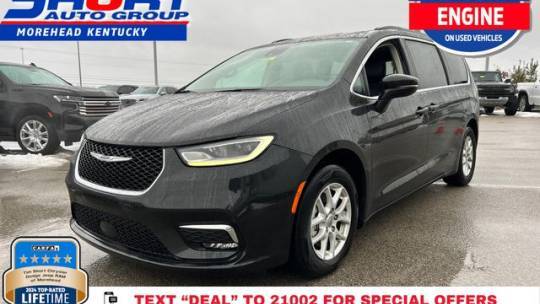 2022 Chrysler Pacifica Touring L — Minivan — 67,979 mi — Morehead, KY