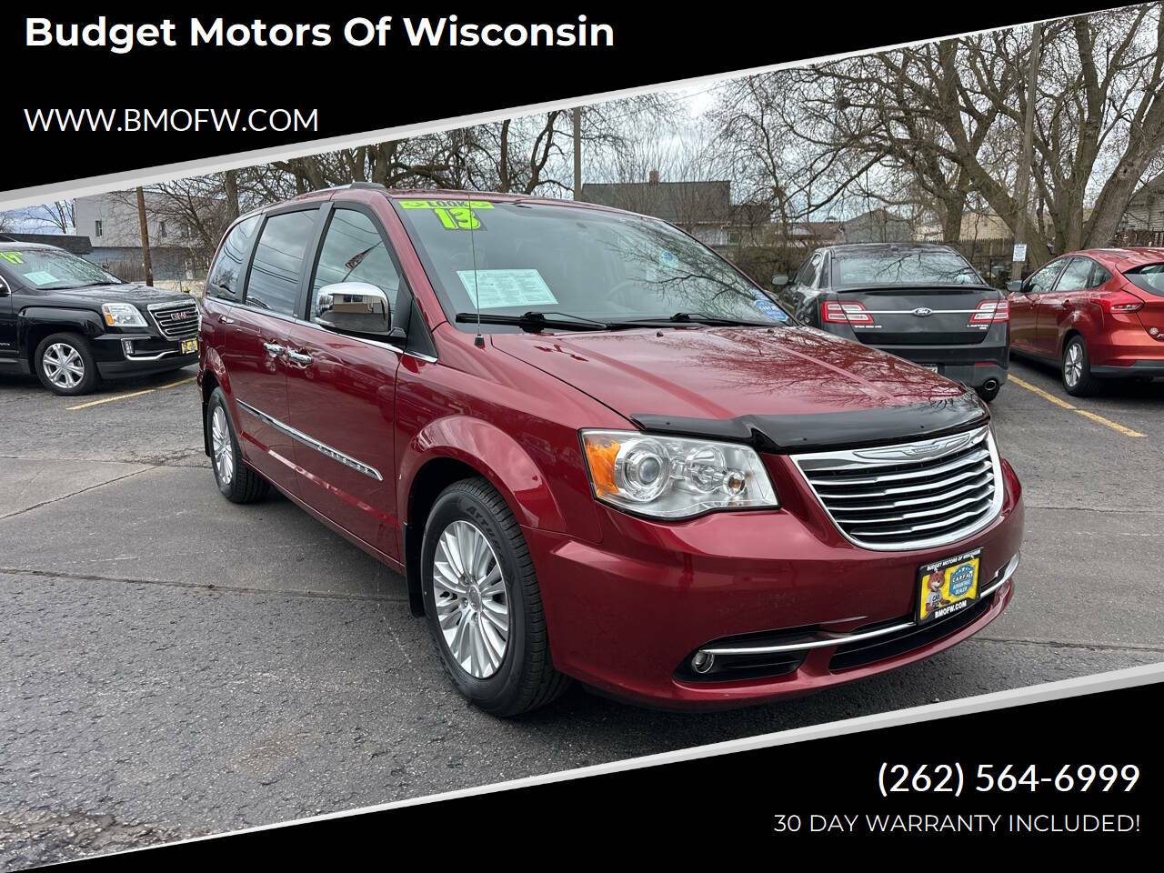2013 Chrysler Town & Country Limited — Minivan — 124,308 mi — Racine, WI