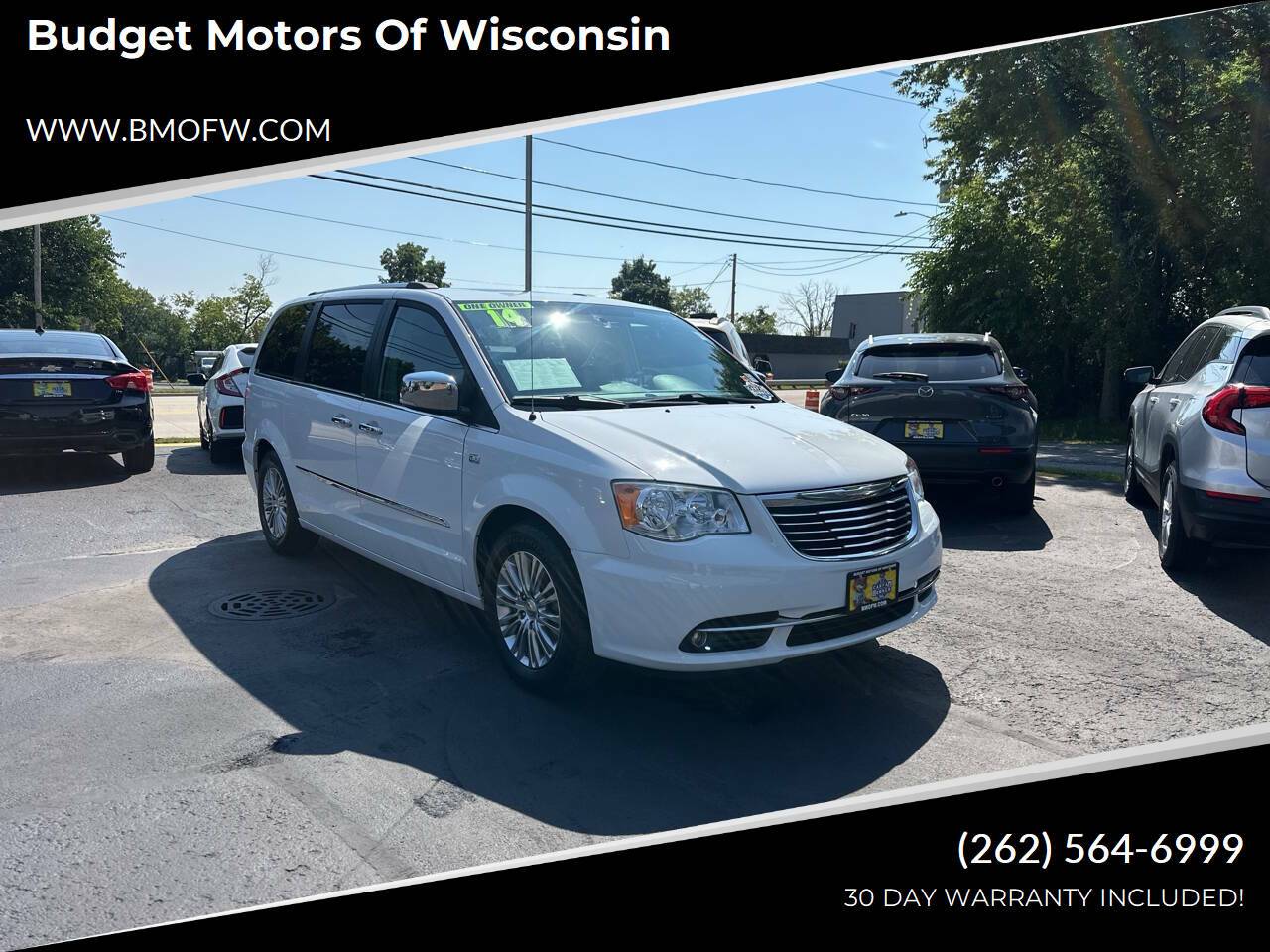 2014 Chrysler Town & Country Touring-L 30th Anniversary Edition — Minivan — 134,420 mi — Racine, WI