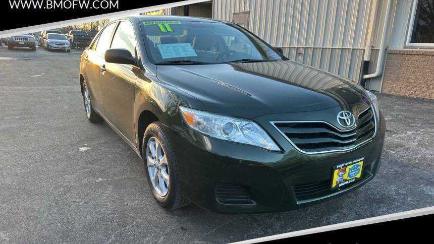 2011 Toyota Camry Base — Sedan — 152,967 mi — Racine, WI