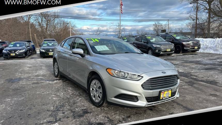 2014 Ford Fusion S — Sedan — 103,037 mi — Racine, WI