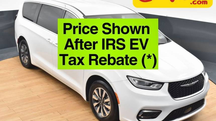 2022 Chrysler Pacifica Hybrid Touring L — Minivan — 70,248 mi — Trooper, PA