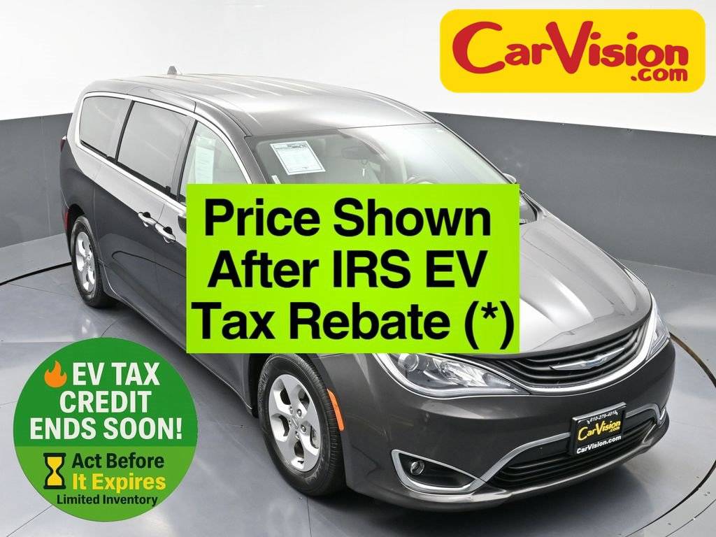 2017 Chrysler Pacifica Hybrid Touring Plus — Minivan — 28,754 mi — Trooper, PA