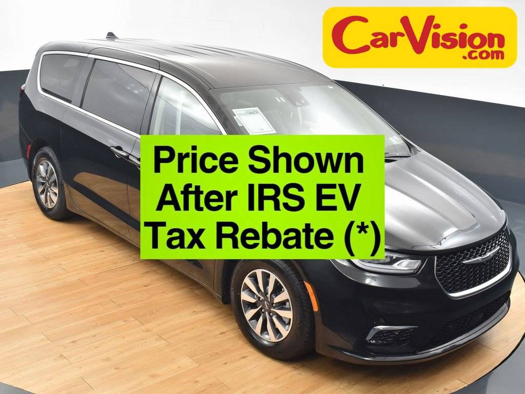 2022 Chrysler Pacifica Hybrid Touring L — Minivan — 65,959 mi — Trooper, PA