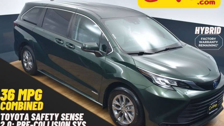 2021 Toyota Sienna LE 8-Passenger