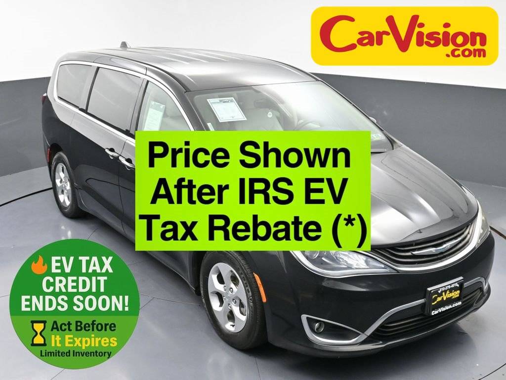 2017 Chrysler Pacifica Hybrid Touring Plus — Minivan — 60,043 mi — Trooper, PA